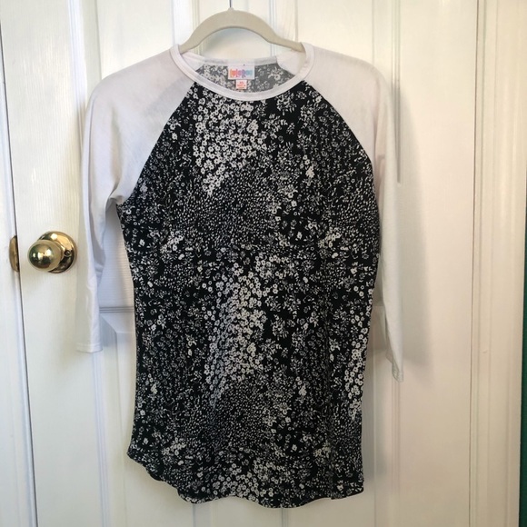 LuLaRoe baseball tops xs  bundle of 3 - Picture 2 of 8